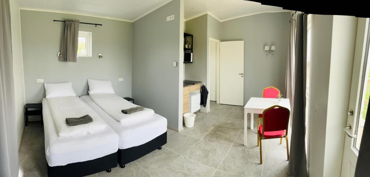 Stora-Asgeirsa Horse Farm Stay Vithigerthi Bagian luar foto